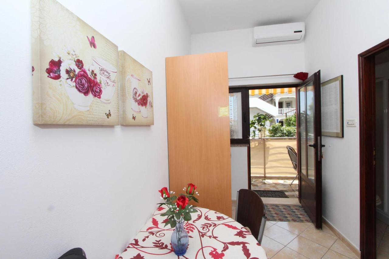 Room And Apartment Lea Rovinj Cameră foto
